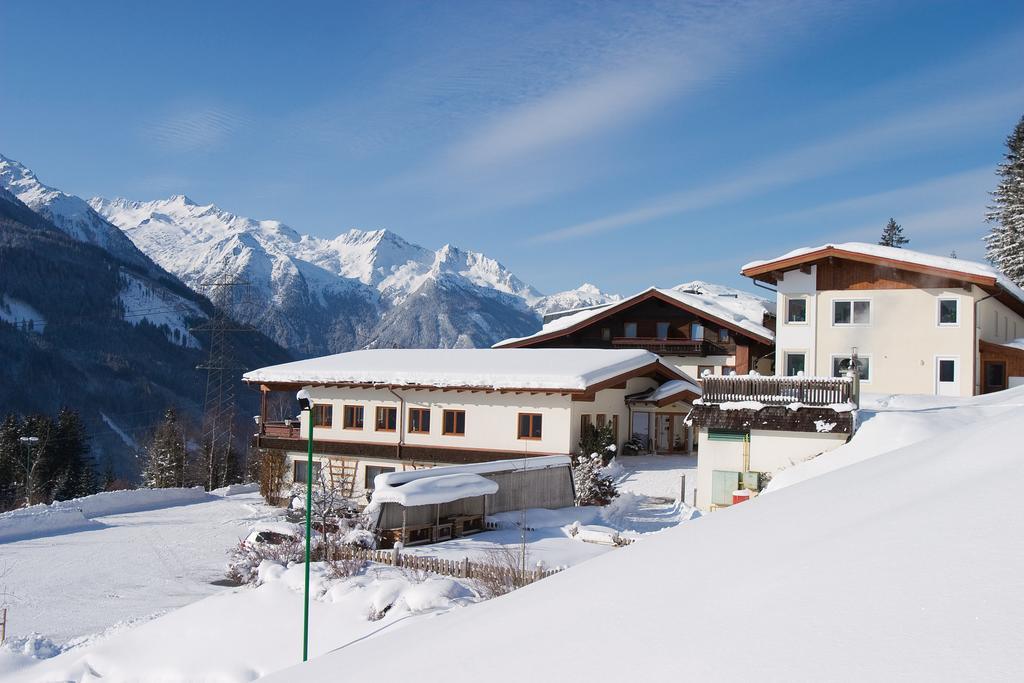 Jugend- Und Familienhotel Venedigerhof Neukirchen am Großvenediger エクステリア 写真