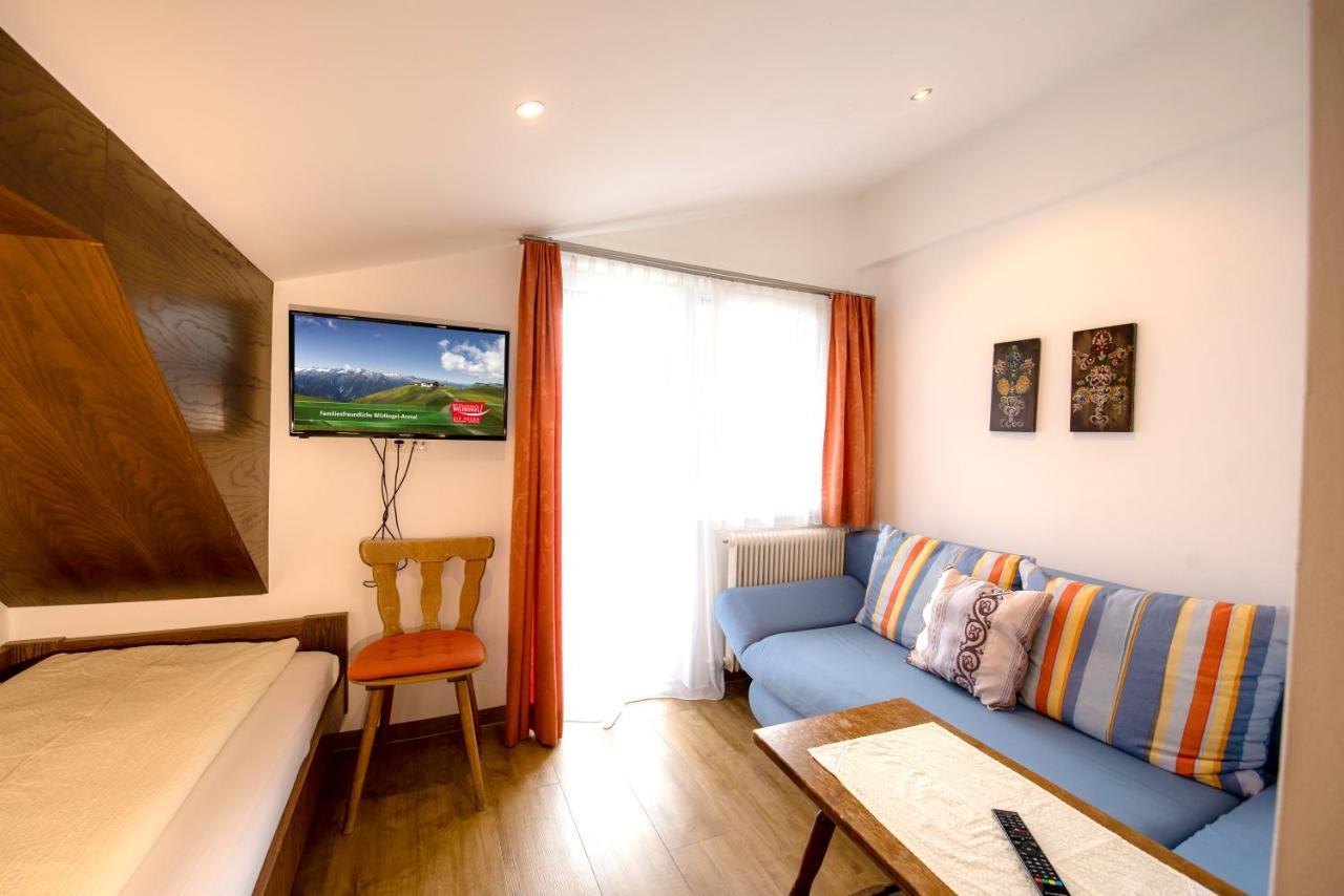 Jugend- Und Familienhotel Venedigerhof Neukirchen am Großvenediger エクステリア 写真