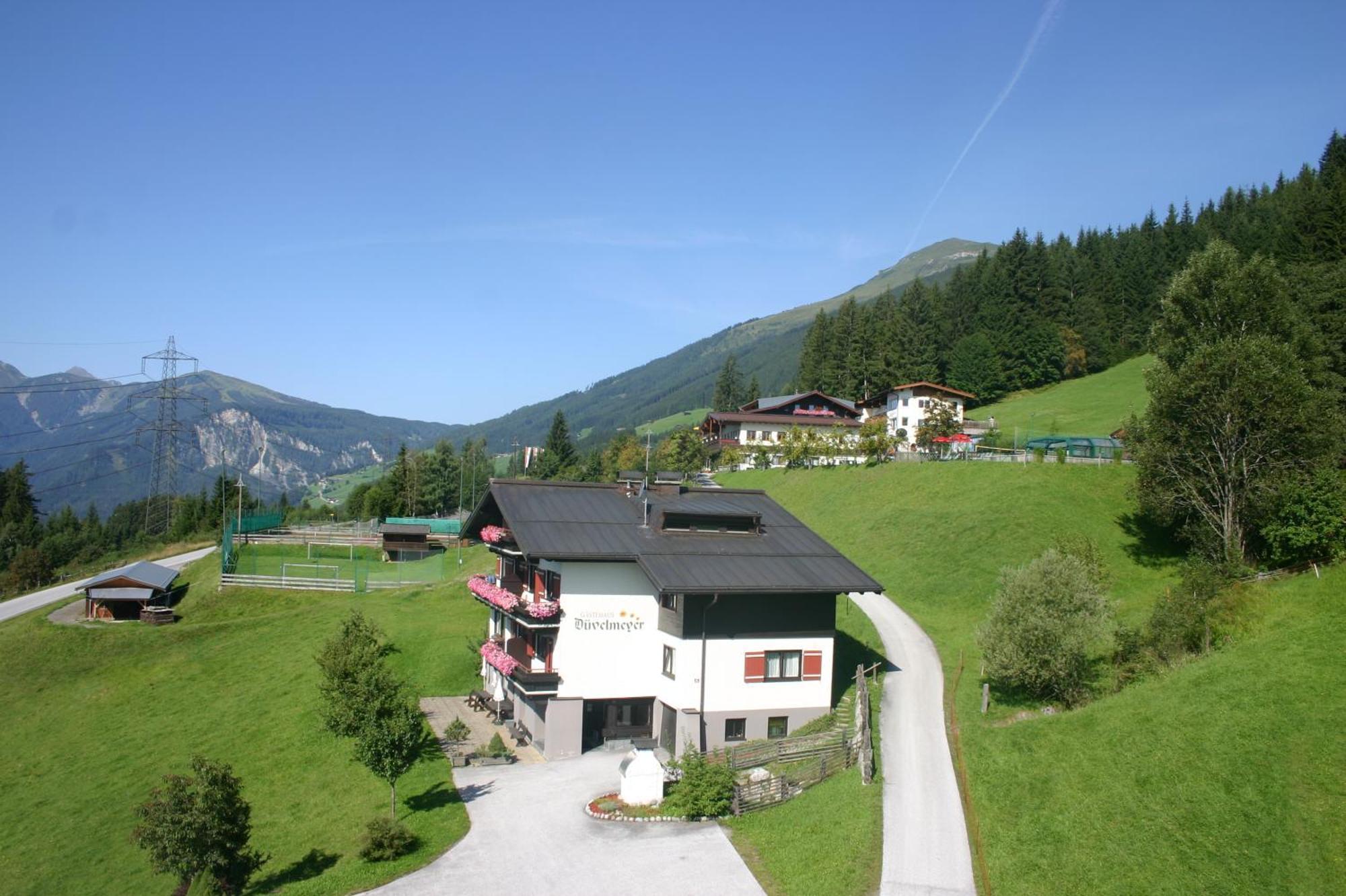 Jugend- Und Familienhotel Venedigerhof Neukirchen am Großvenediger エクステリア 写真